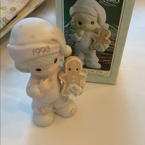 Precious Moments Wishing You The SweetestChristmas